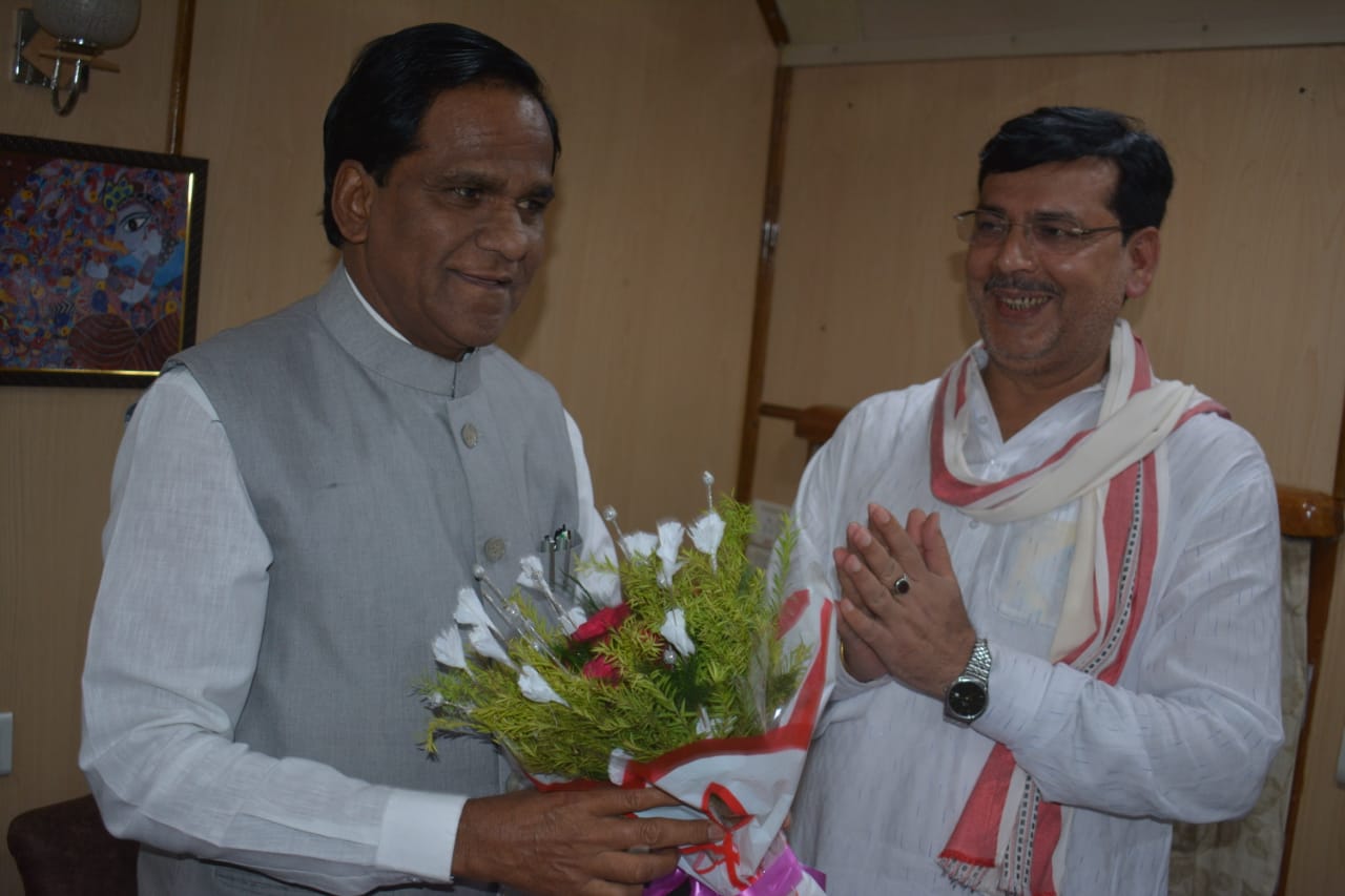 तीन दिवसीय दौरे पर पहुंचे रेल राज्य मंत्री साहिबगंज, कार्यकर्ताओं ने किया भव्य स्वागत