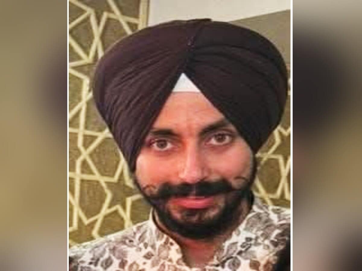 शहीद कैप्टन की अंतिम यात्रा में उमड़ा शहर , सैन्य सम्मान के साथ दी गई विदाई