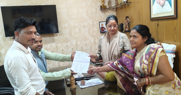 दिव्यांग संघ ने की केंद्रीय मंत्री अन्नपूर्णा देवी से मुलाकात