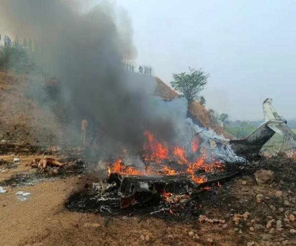 महाराष्ट्र के डिप्टी सीएम अजित पवार का प्लेन क्रैश सभी लोगों की मौत