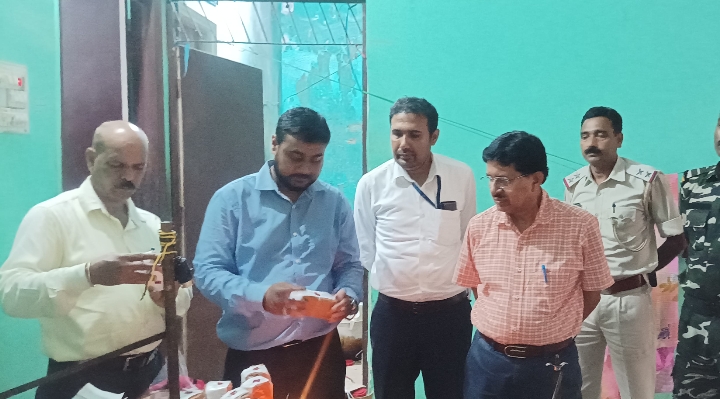 पर्व-त्योहारों को लेकर जिला प्रशासन की बड़ी कार्रवाई,मिलावटी घी व बिना लाइसेंस खाद्य कारोबारियों पर शिकंजा