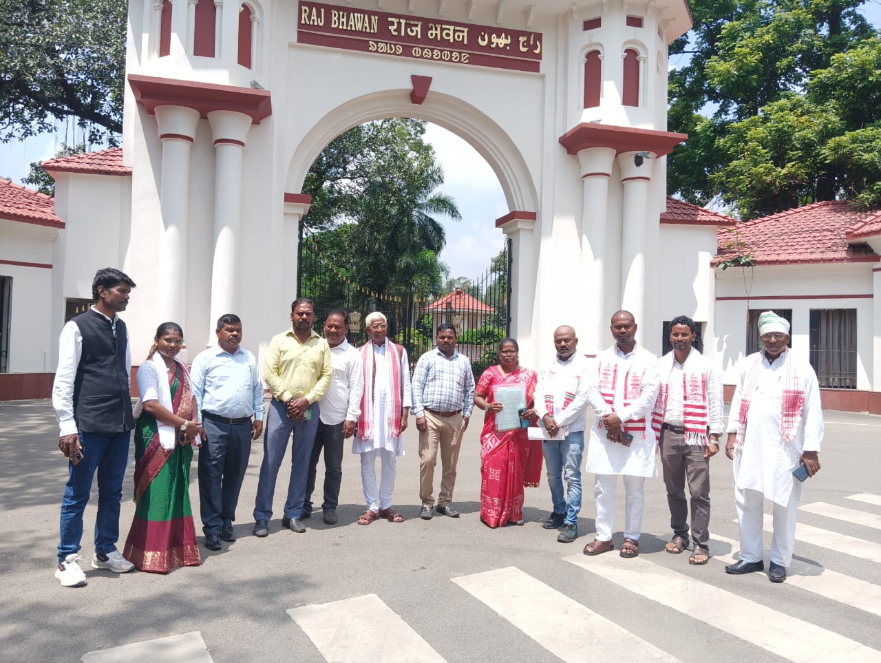 विभिन्न आदिवासी संगठनों ने की राज्यपाल से मुलाकात,सूर्यनारायण हांसदा एनकाउंटर की निष्पक्ष जांच की मांग